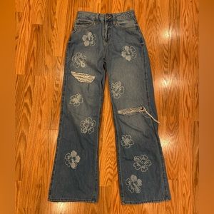Hollister California High-Rise Vintage Baggy Jeans—Hibiscus Flower Print